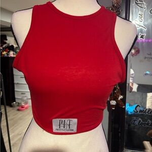 PRETTYLITTLETHING Red Sleeveless Athletic Crop Tank